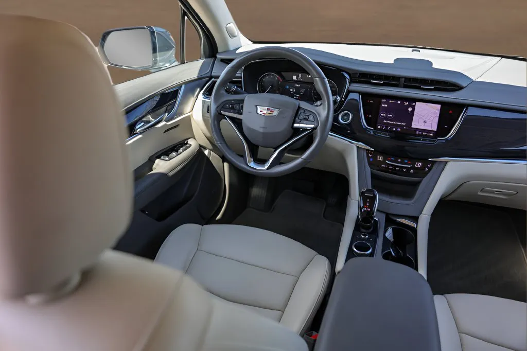 Cadillac XT6 photo 28