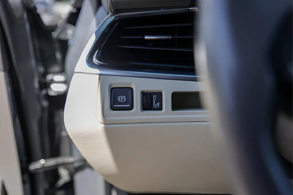Cadillac XT6 photo 15