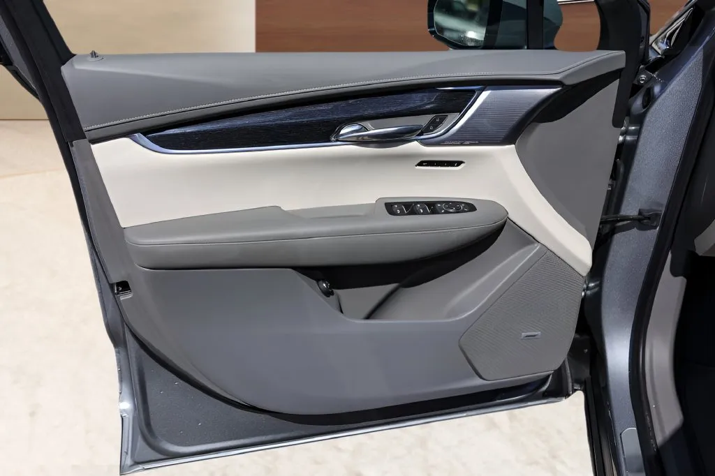 Cadillac XT6 photo 25