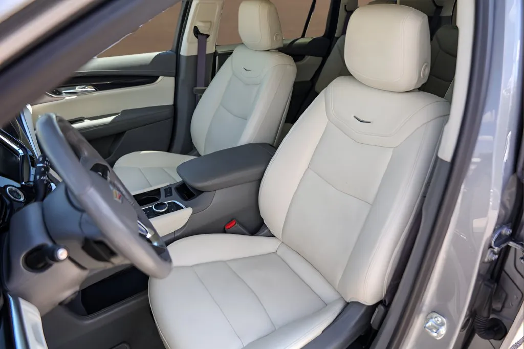 Cadillac XT6 photo 7