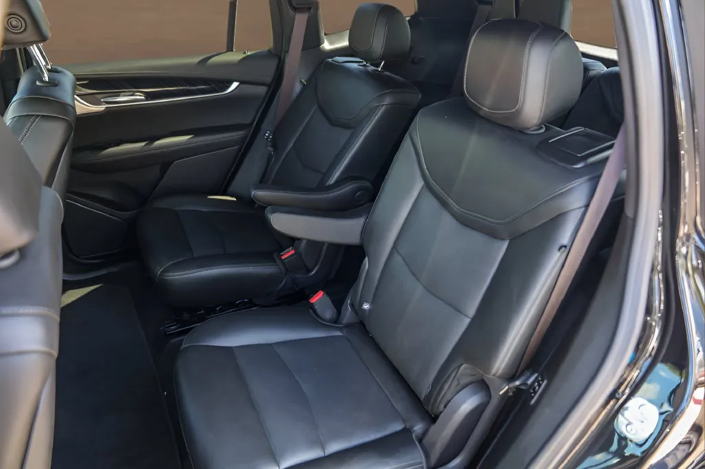 Cadillac XT6 photo 26