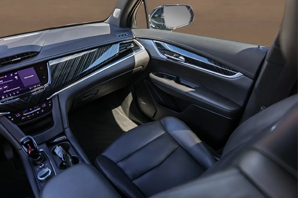 Cadillac XT6 photo 30