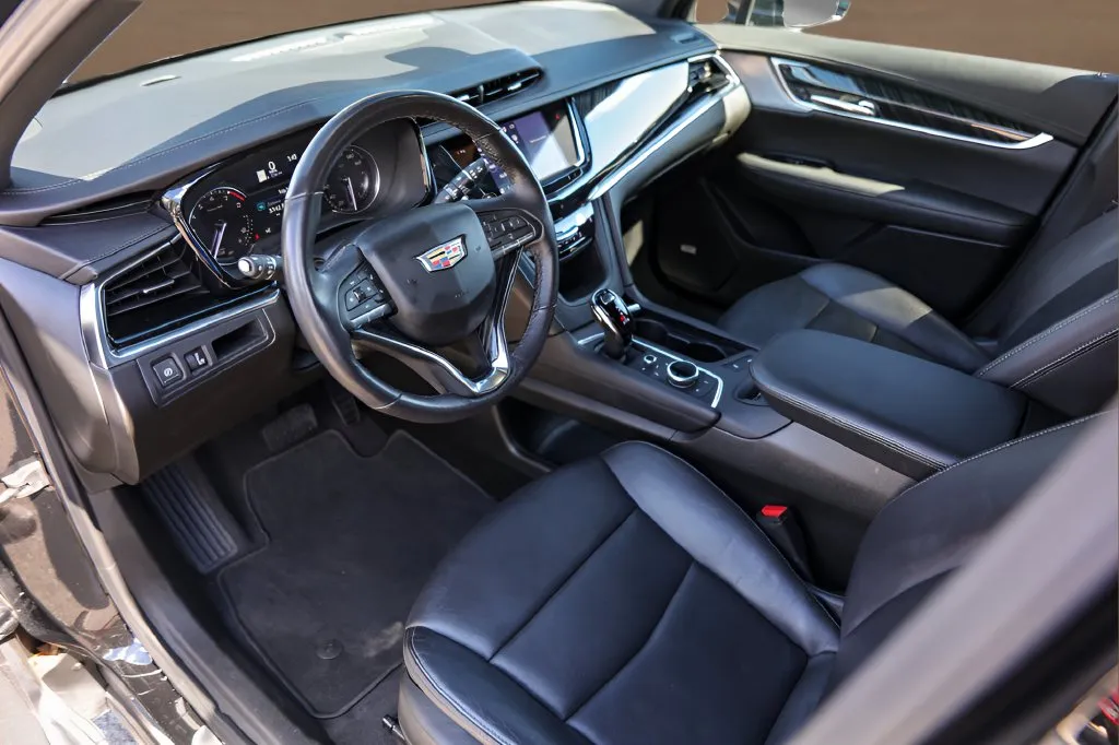Cadillac XT6 photo 10
