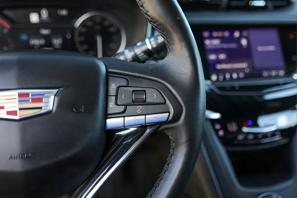 Cadillac XT6 photo 13