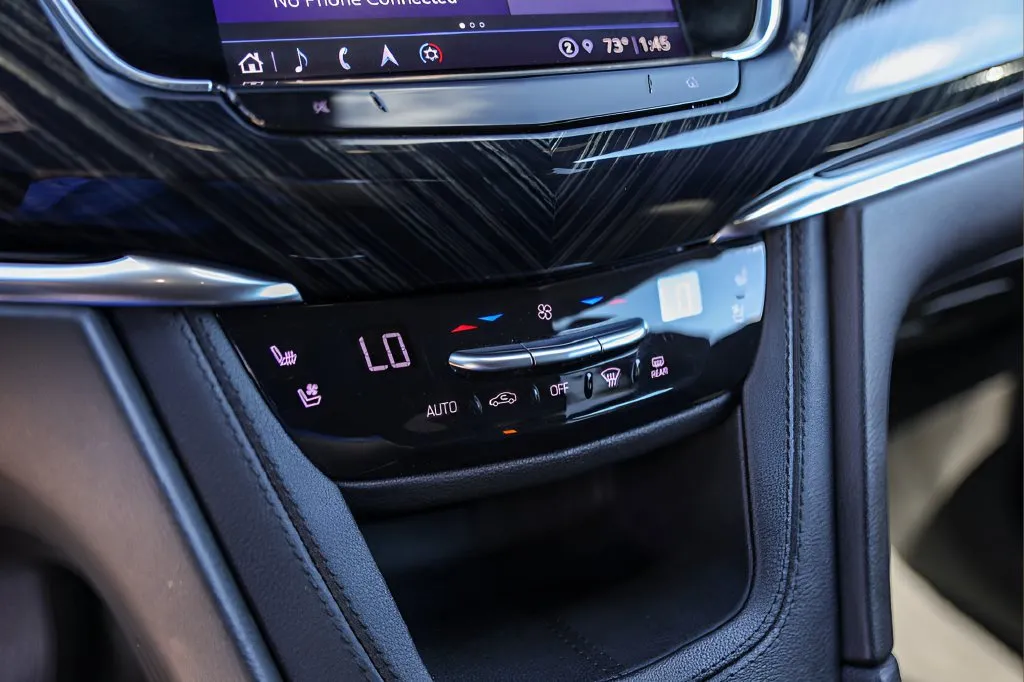 Cadillac XT6 photo 19