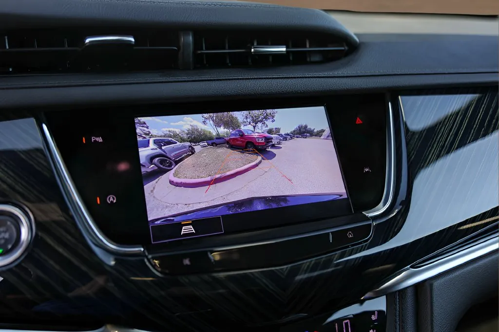 Cadillac XT6 photo 17