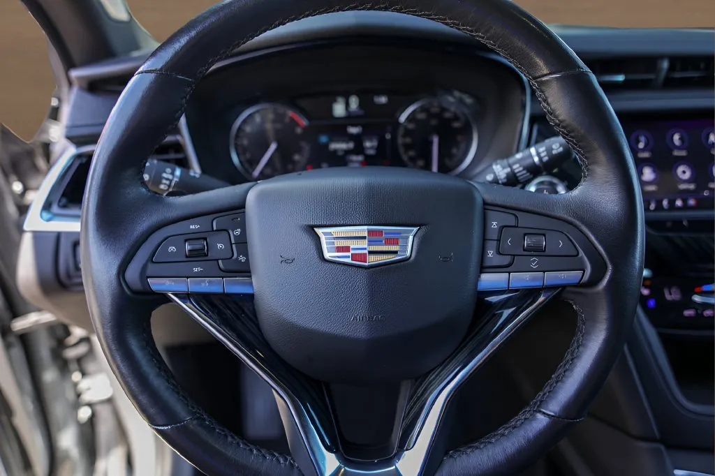 Cadillac XT6 photo 12