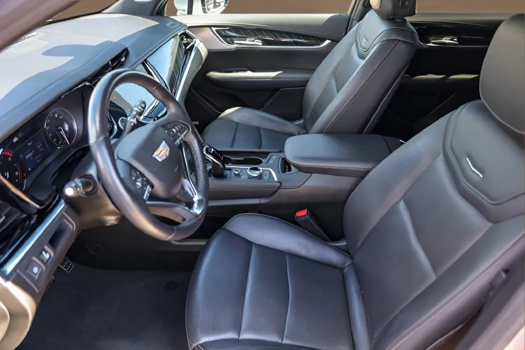 Cadillac XT6 photo 9