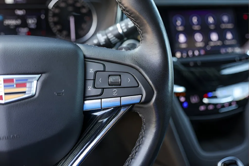 Cadillac XT6 photo 13