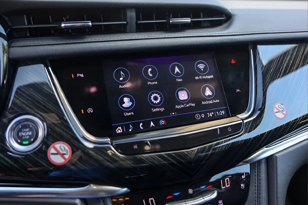 Cadillac XT6 photo 16