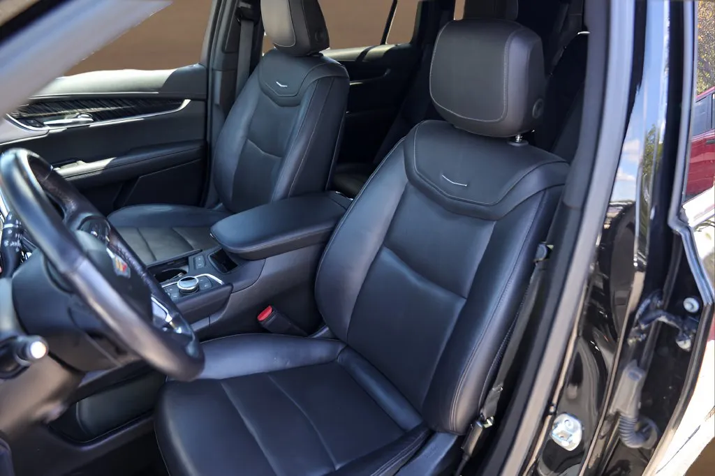 Cadillac XT6 photo 7