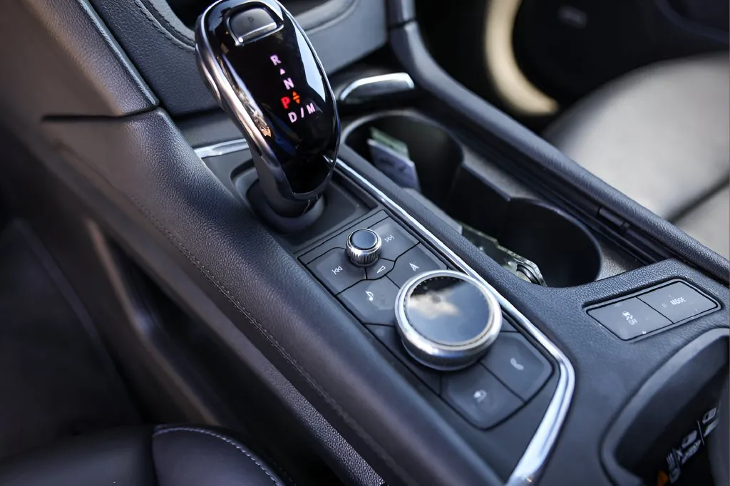 Cadillac XT6 photo 21