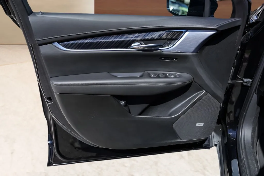 Cadillac XT6 photo 25