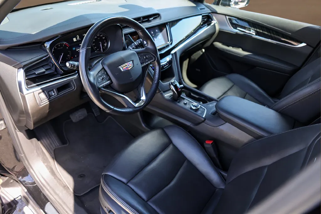 Cadillac XT6 photo 10