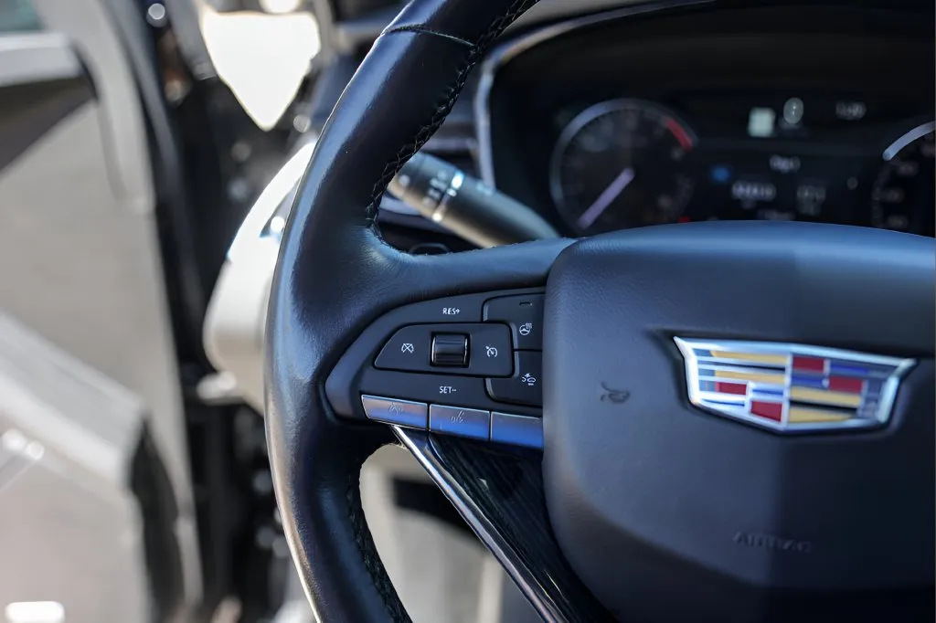 Cadillac XT6 photo 14