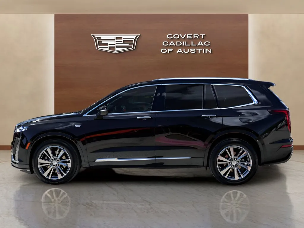 Cadillac XT6 photo 2