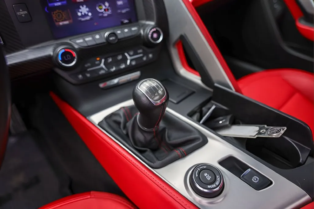 Chevrolet Corvette photo 23