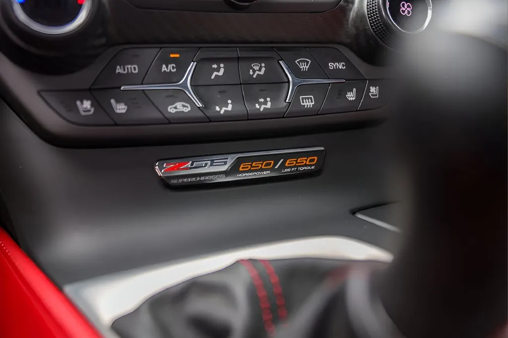 Chevrolet Corvette photo 22