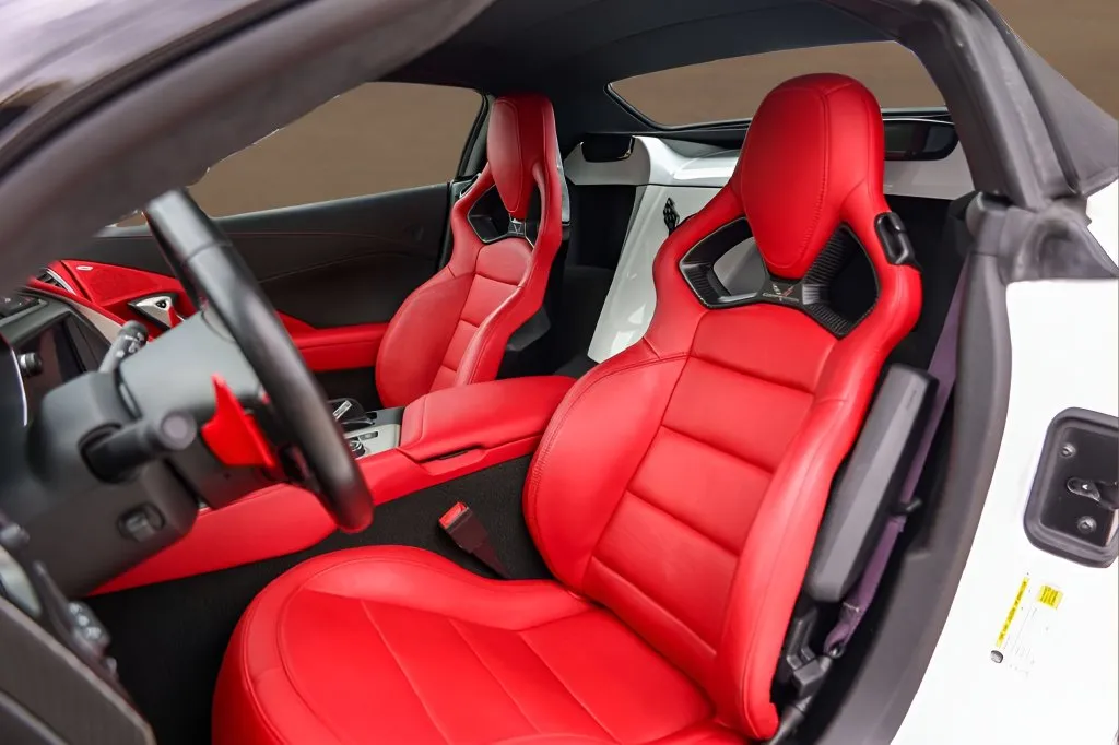 Chevrolet Corvette photo 7