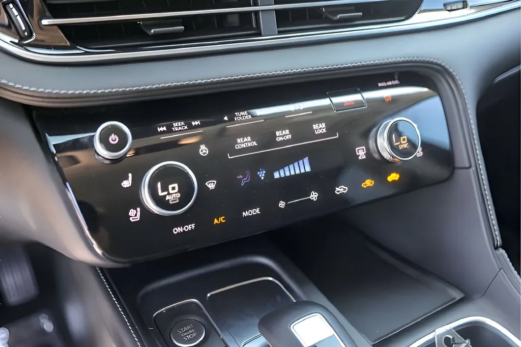 Infiniti QX60 photo 18