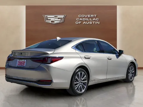 More photos of 2021 Lexus ES 300h at Covert Cadillac, TX