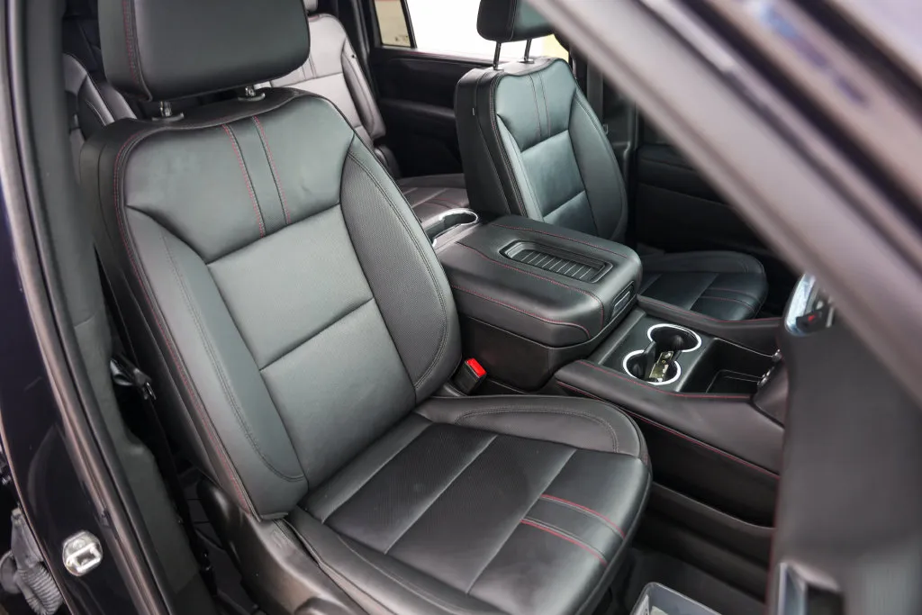 Chevrolet Suburban photo 36