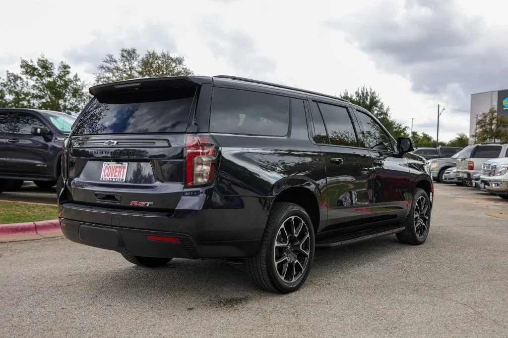 Chevrolet Suburban photo 6