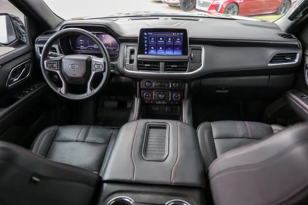 Chevrolet Suburban photo 31