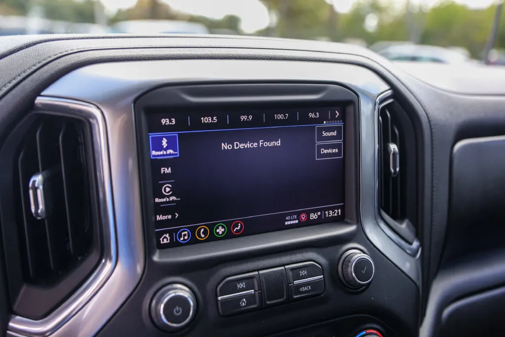 Chevrolet Silverado photo 15