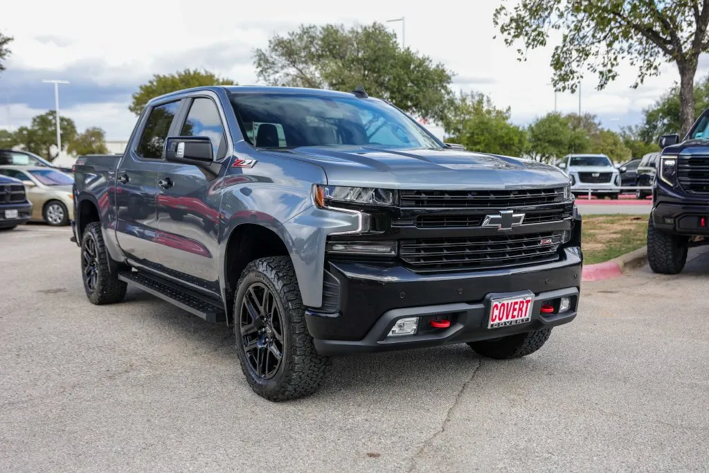 Chevrolet Silverado photo 6