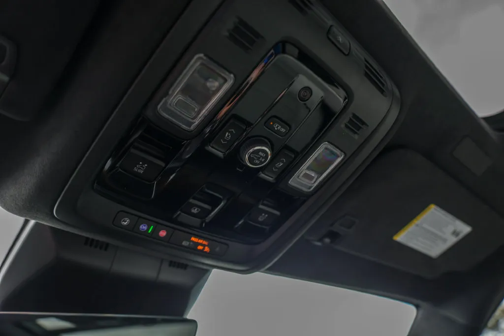 Cadillac Escalade ESV photo 20