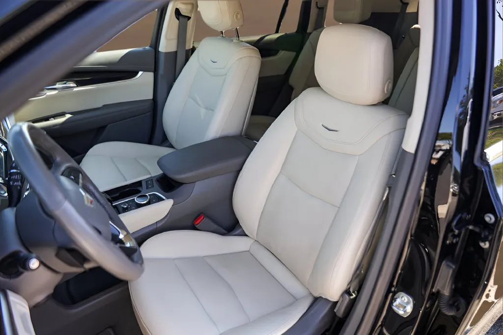 Cadillac XT6 photo 7