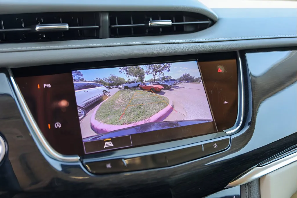 Cadillac XT6 photo 16