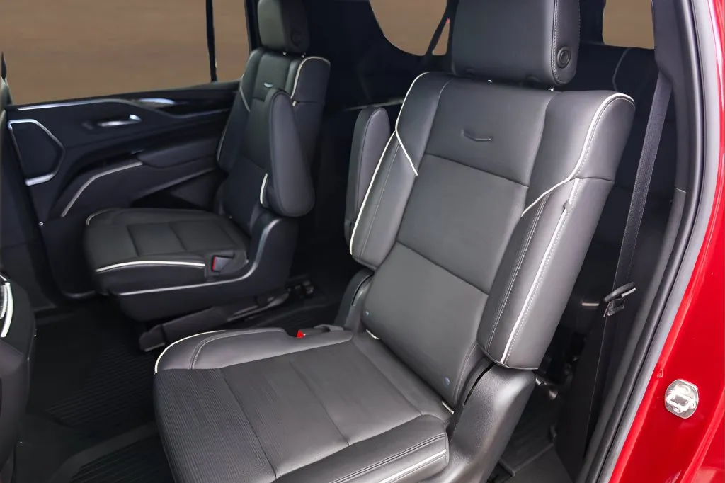 Cadillac Escalade ESV photo 26