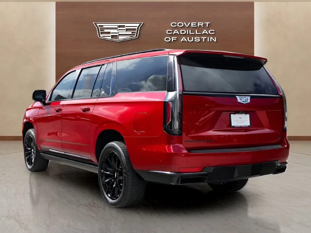 Cadillac Escalade ESV photo 3