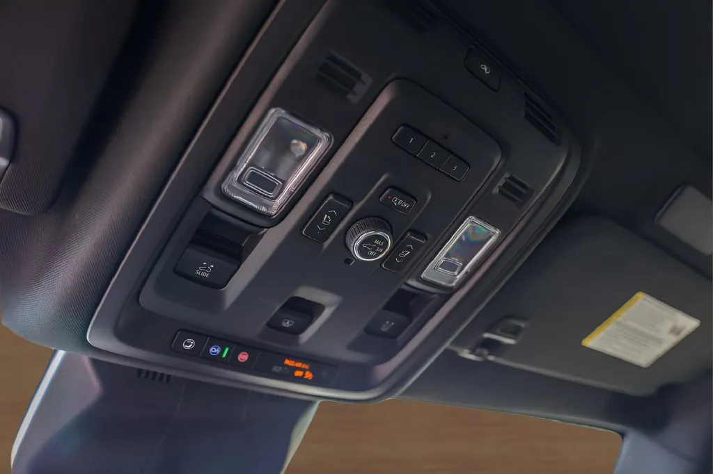 Cadillac Escalade ESV photo 22