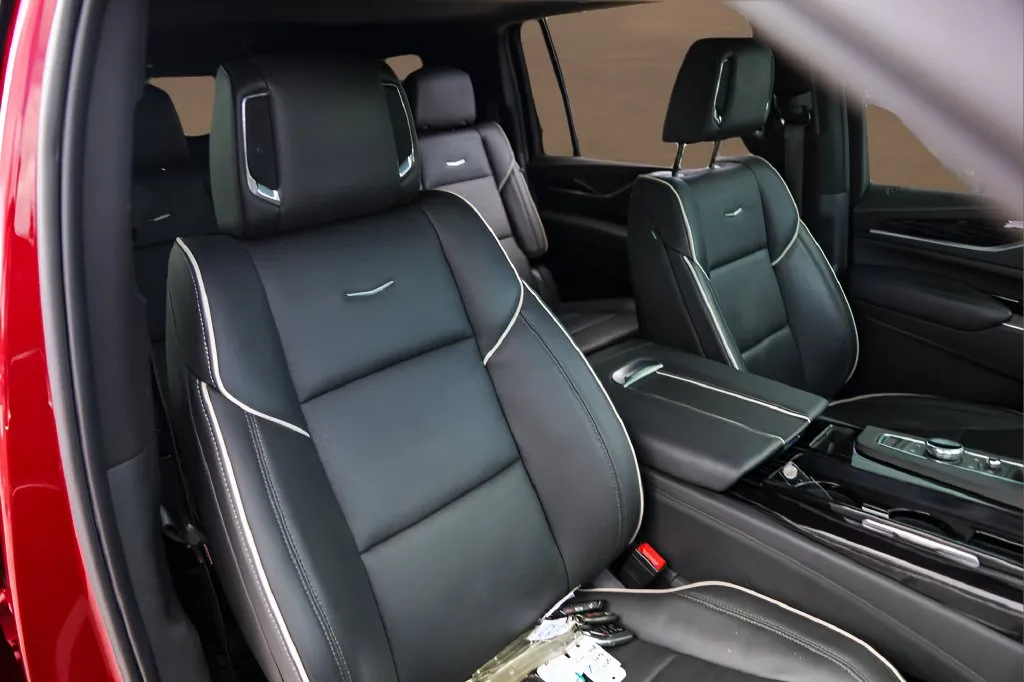 Cadillac Escalade ESV photo 33