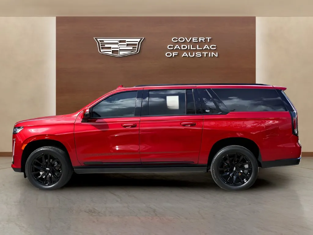 Cadillac Escalade ESV photo 2