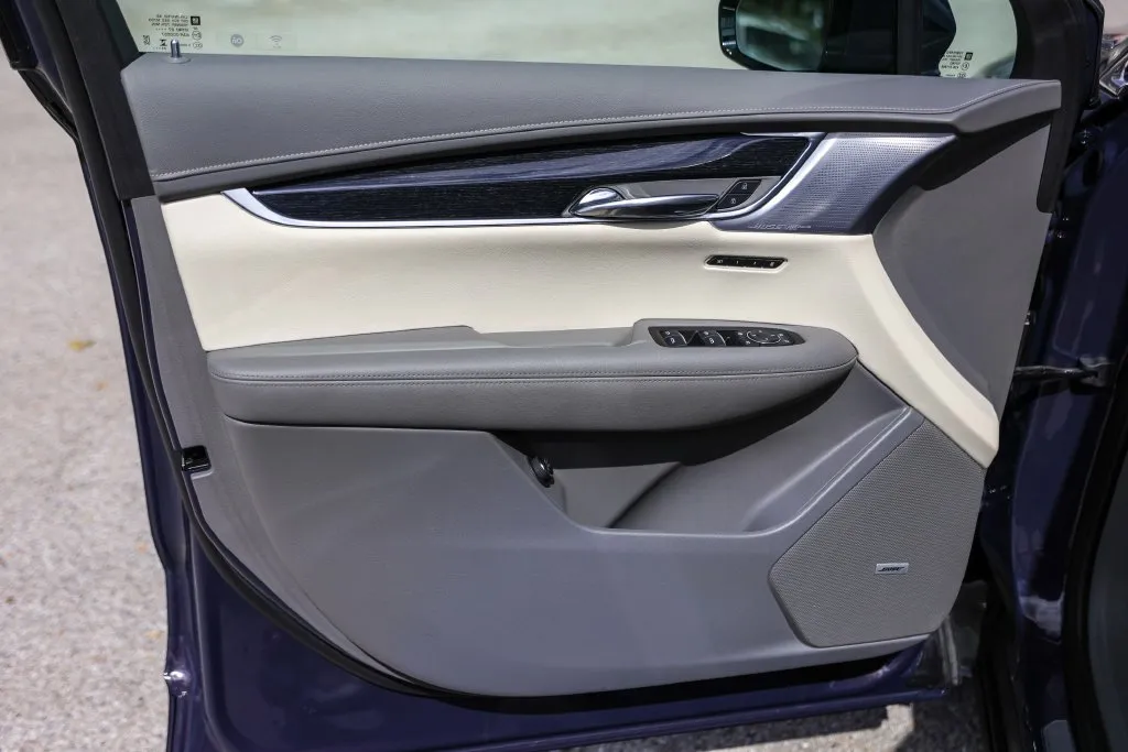 Cadillac XT6 photo 25