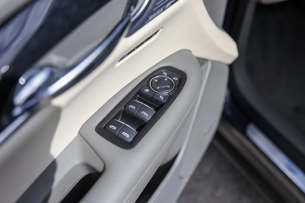Cadillac XT6 photo 24