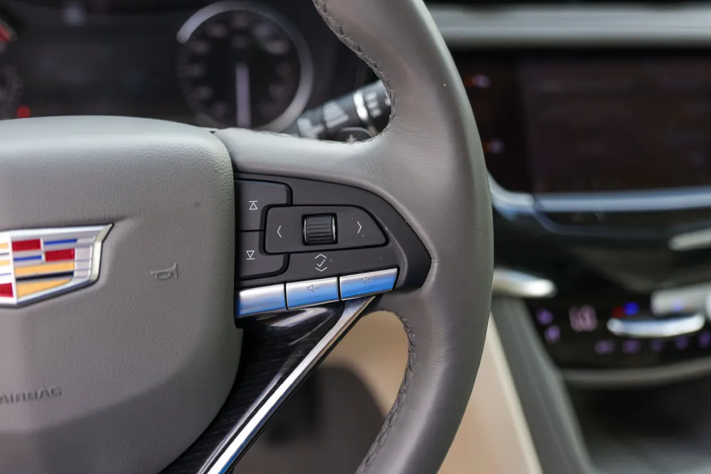 Cadillac XT6 photo 13