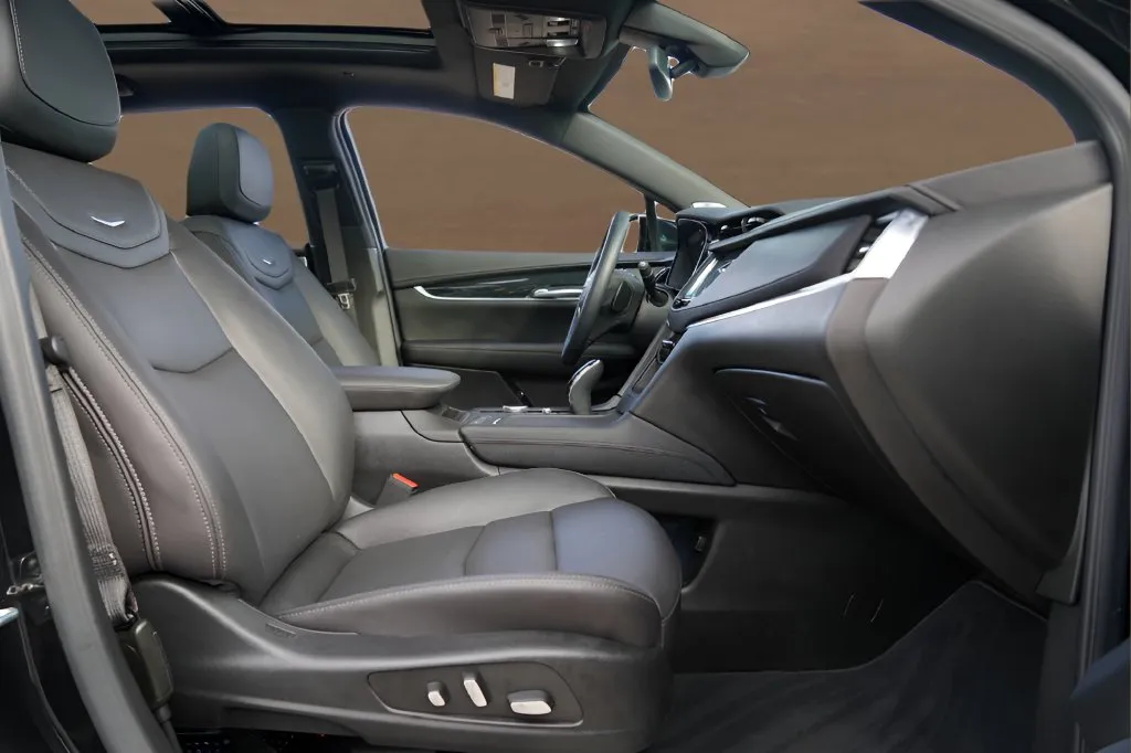 Cadillac XT5 photo 23