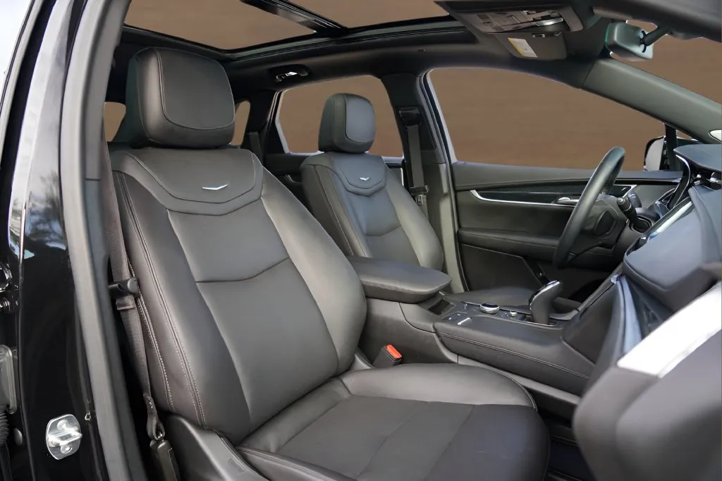 Cadillac XT5 photo 24