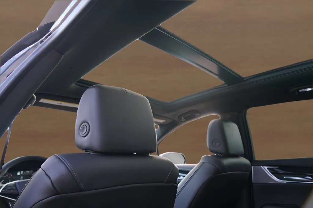 Cadillac XT5 photo 28