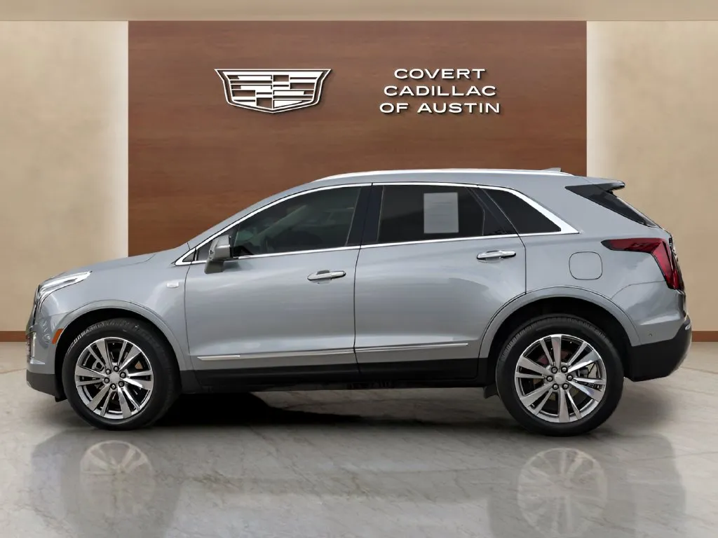 Cadillac XT5 photo 2