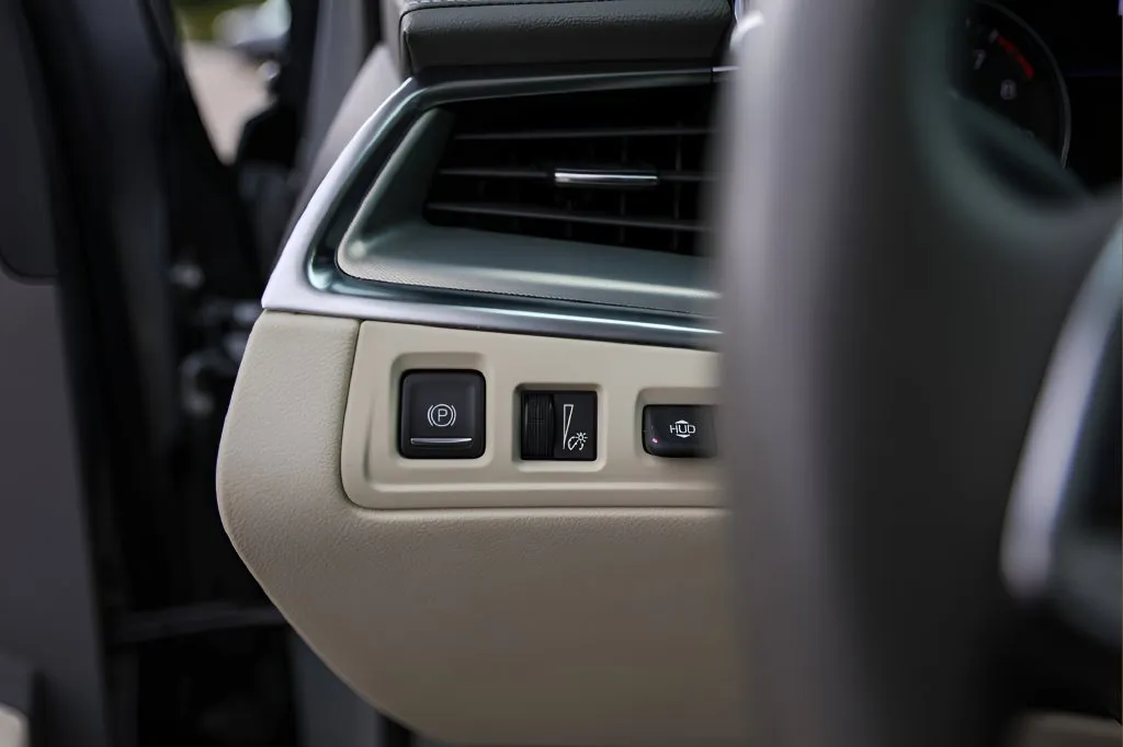 Cadillac XT5 photo 15