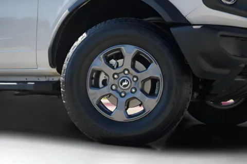 More photos of 2025 Ford Bronco Big Bend at Covert Cadillac, TX