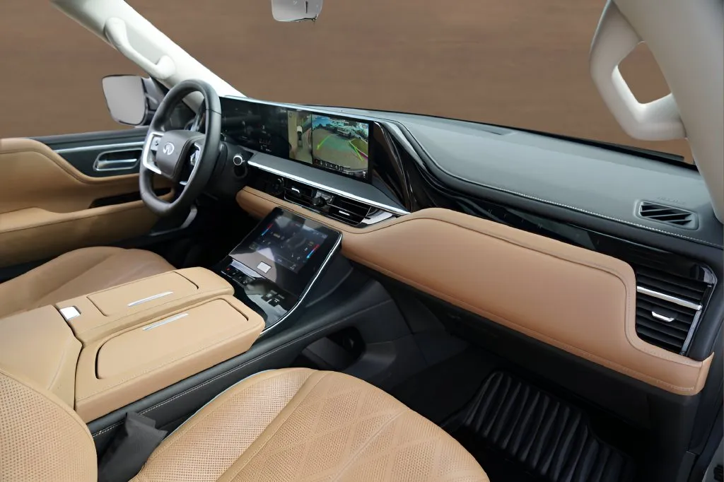 Infiniti QX80 photo 24