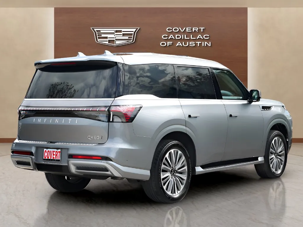 Infiniti QX80 photo 7