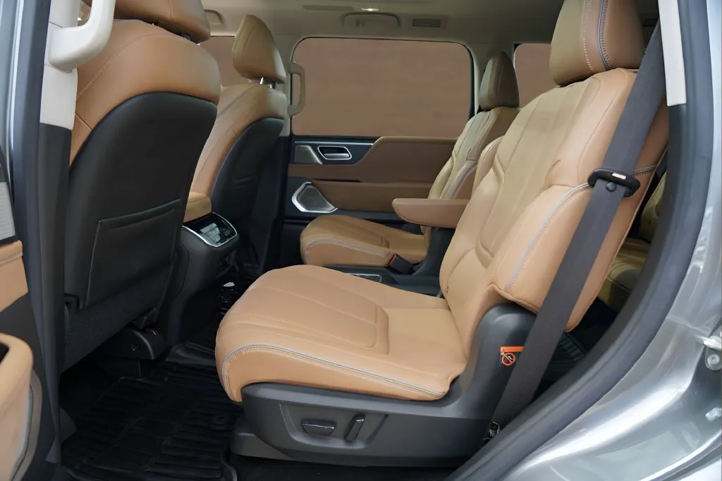 Infiniti QX80 photo 31